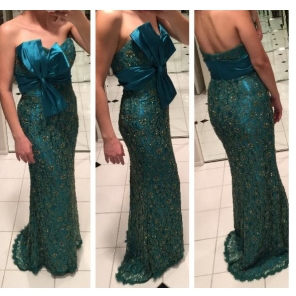 Prom, wedding or evening gown size 12, Royal Queen
